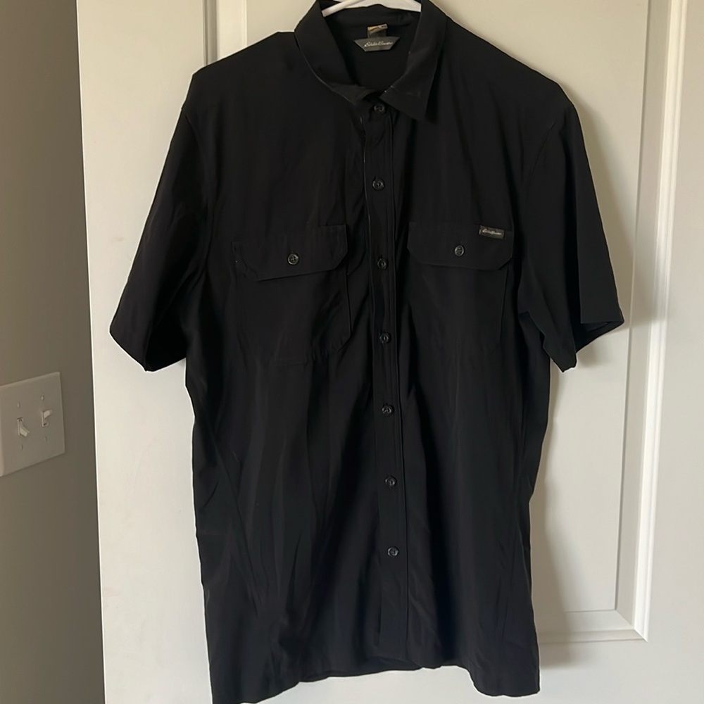 Eddie Bauer Men’s Buttons Up